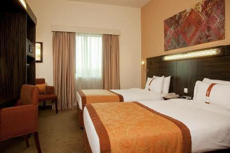 Hotel Express Dubai, Jumeirah By Ihg Dubaï